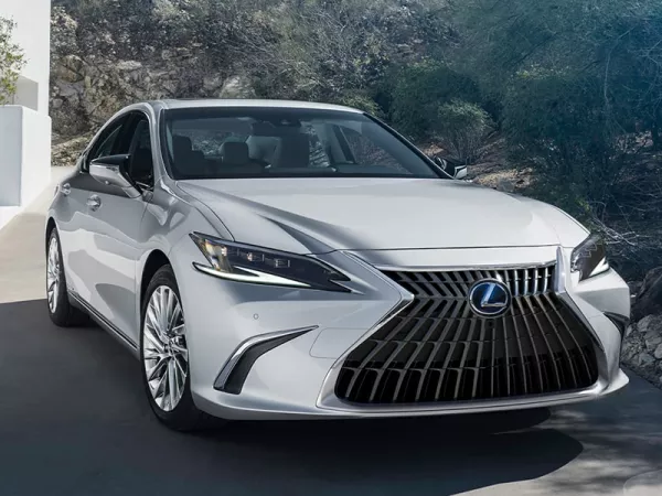Dịch vụ thay Kính chắn gió xe Lexus ES 300 tận nơi